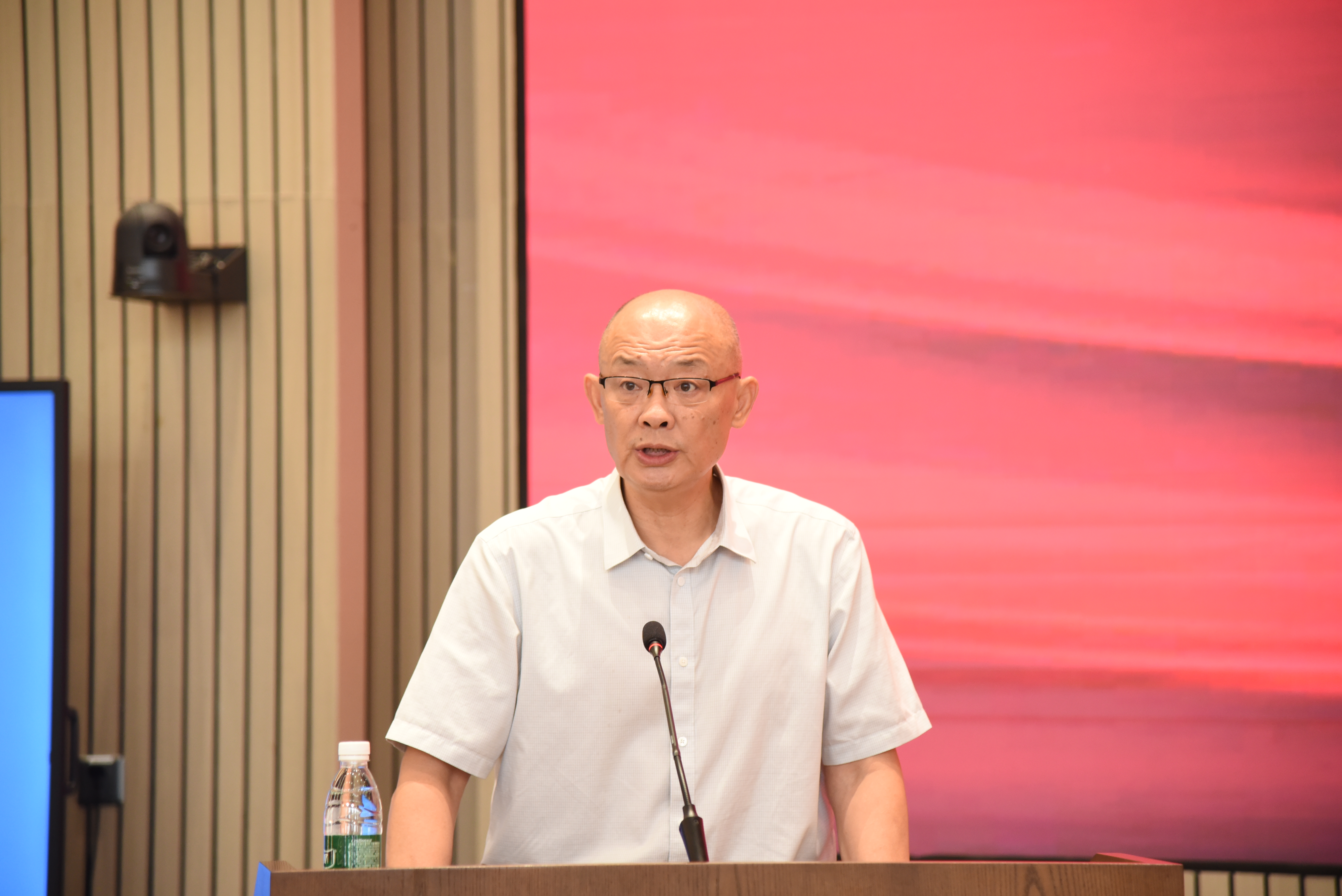 图6-李军风董事长总结讲话.JPG